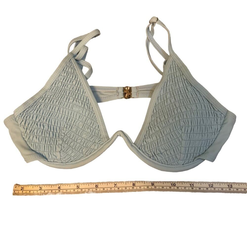 Vintage Baby Blue Smocked Wired V Cut Bikini Top with Metal Clasp Size Small - Picture 2 of 8